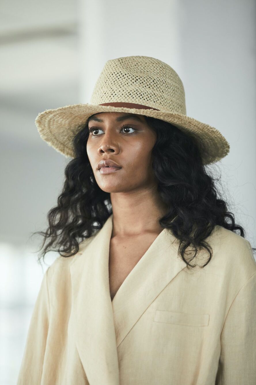 Janessa Leone Ivana Jute Straw Fedora Hat Leather Band Natural Everyday Casual M